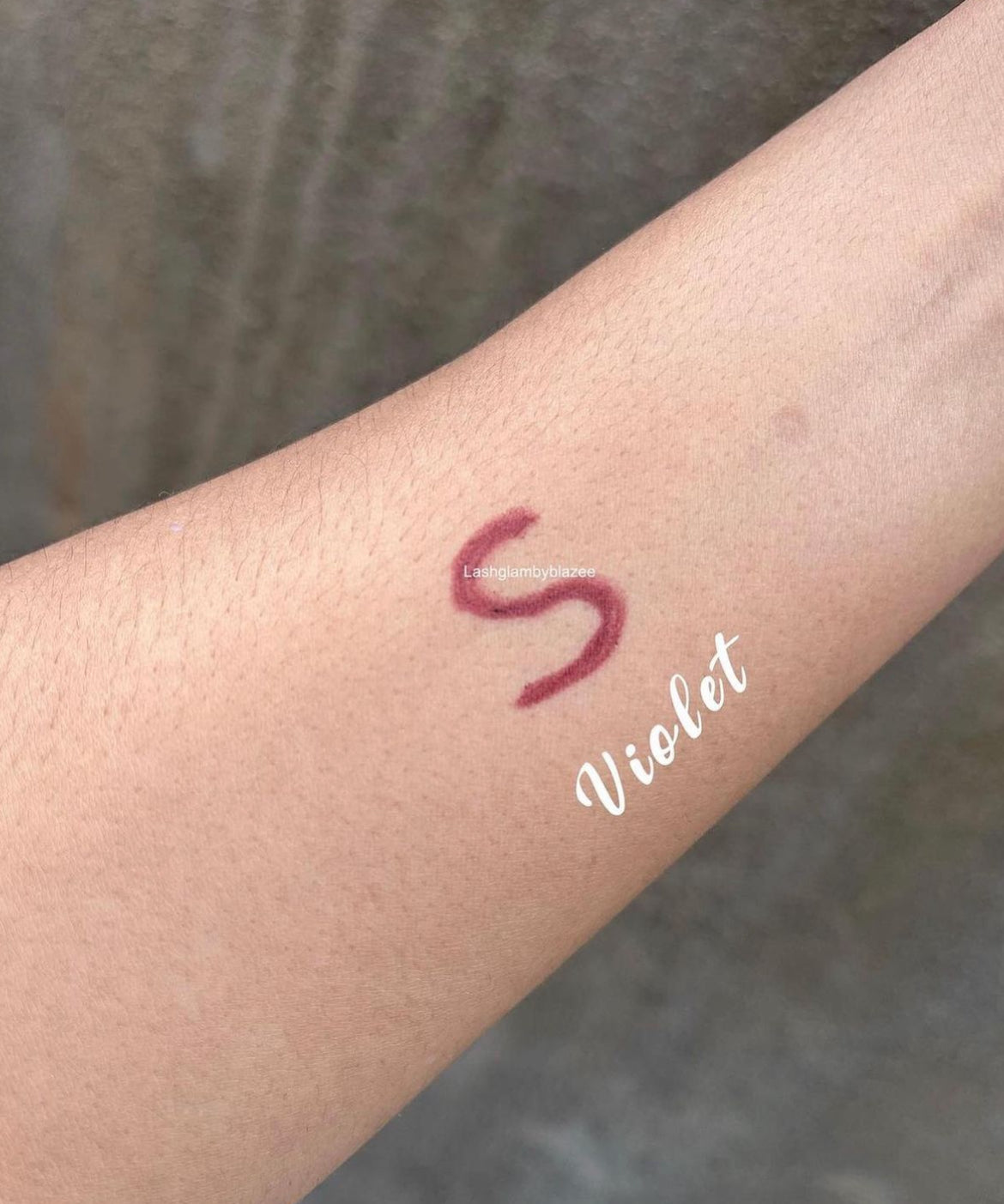 Violet lip liner